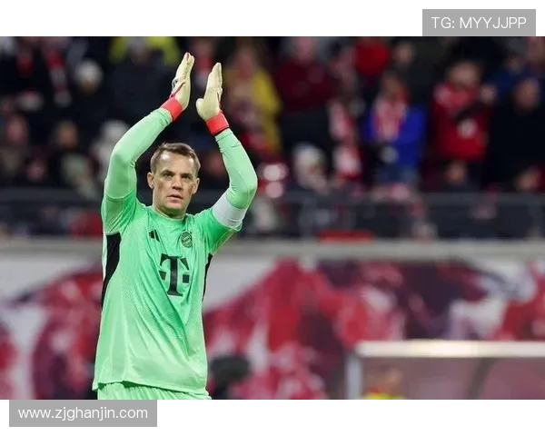 诺伊尔:守护球门的传奇门将与他的辉煌足球生涯探索 诺伊尔:守护球门的传奇门将与他的辉煌足球生涯探索