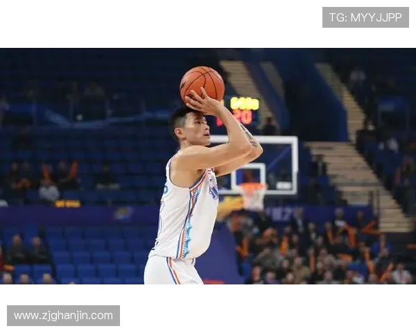 陈林坚的篮球之路：从青涩少年到职业赛场的辉煌历程与心路历程