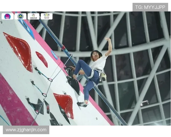 全国街舞大赛特别报道成都攀岩队如何在舞台上展现奋斗精神与团队合作 全国街舞大赛特别报道成都攀岩队如何在舞台上展现奋斗精神与团队合作