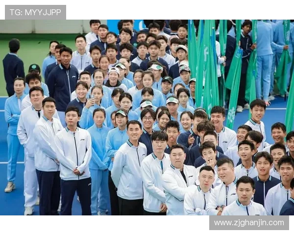 成都网球队进攻体系解析：网球战术的创新与实践探讨